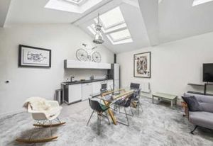 Vente bureau Paris 9 - Métro Barbès-Rochechouart et Gare du Nord