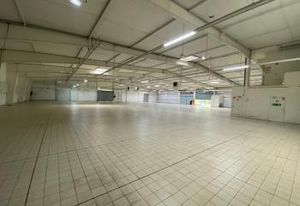 Location entrepôt Estréchy - Proche N20 et RER C