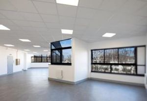 Location entrepôt Saint-Denis - Proximité A1 et RER D