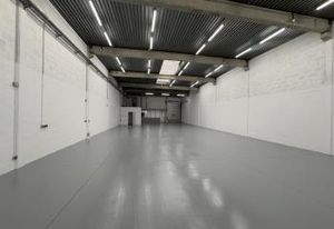 Location entrepôt Éragny - Proximité A15, N184 et RER C