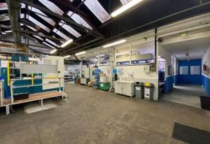 Vente local d'activités Angerville - Proche N20 et gare TER