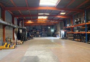 Location entrepôt Saint-Ouen-l'Aumône - Proximité A15 et RER C