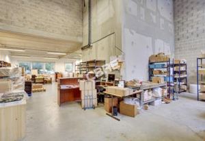 Location entrepôt Émerainville - Proche Paris et RER E