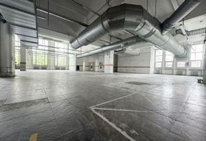 Location entrepôt Paris 13 - Proximité transports en commun