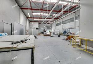 Location entrepôt Buc - Proche A86 et RER C