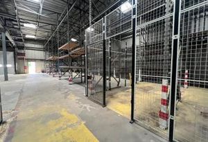 Location entrepôt Coignières - Proche N10 et Transilien