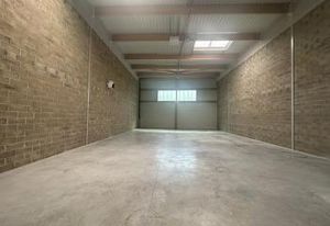 Location entrepôt Coupvray - Proche A4 et A140