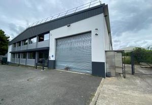 Location entrepôt Morangis - Accès A6 et bus