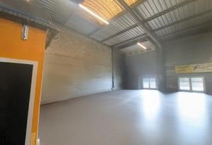 Local d'activité à vendre Les Mureaux - Proche A13 et RER C