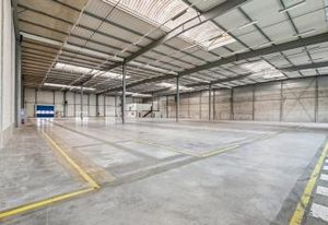 Location entrepôt Alfortville - Proche A86 et RER D