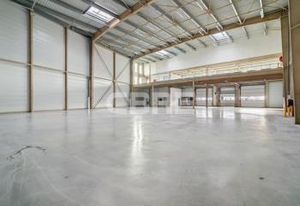 Location entrepôt Bondy - Proximité autoroute A3 et transports en commun