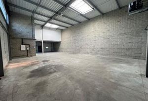 Location entrepôt Frépillon - Proximité A115 et Transilien