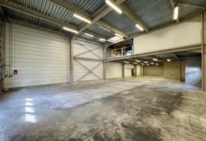 Local d'activités à louer Nanterre - Proximité A86 et RER A