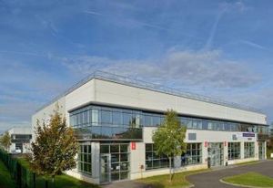 Location entrepôt Bois-d'Arcy - Proche A12 et RER C