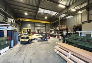 Location entrepôt Sucy-en-Brie - Proximité A86 et RER A