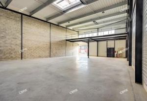 Location entrepôt/local Mennecy (91) - Proche A6 et RER D