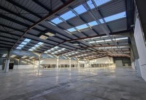 Location entrepôt Neuilly-sur-Marne - Proche A4 et RER A