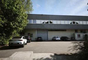 Vente entrepôt Trappes - Proche N10 et gare RER