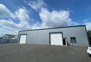 Vente entrepôt Saint-Germain-Laval (77) - Accès gros porteurs