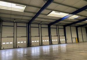 Location activité/entrepôt - 1993 m²