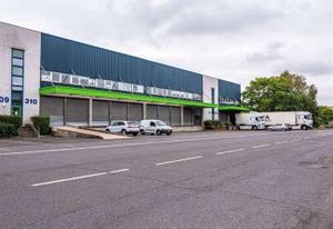 Location activité/entrepôt - 1159 m²