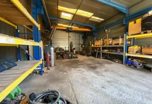Vente local industriel Le Plessis-Paté - Accès N104 et RER