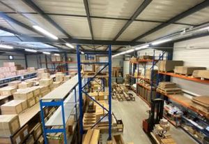 Location entrepôt Magny-les-Hameaux - Proche A10/A12 et Orly