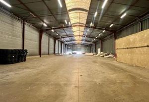 Location local d'activité Senlis - Proche A1 et accès gros porteurs