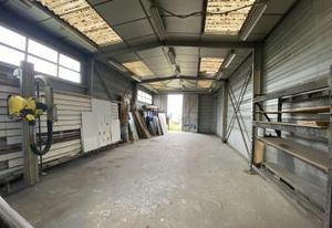 Vente local d'activité Creil - Proche A1 et RER D