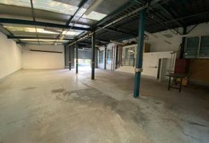 Location local d'activité Saint-Ouen - Proche A1/A86 et RER
