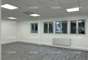 Vente bureaux Paris 18, proche métro Jules Joffrin