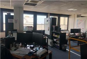 Location bureaux Bordeaux centre-ville - Proche commerces, parkings, restaurants