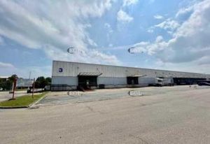 Entrepôt à louer Le Petit-Quevilly - Proche axes routiers