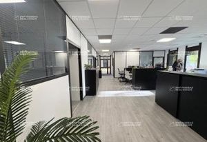 Bureaux à louer Montigny-le-Bretonneux - ERP et PMR