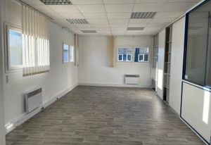 Location bureaux Le Petit-Quevilly - Proche Rouen, transports et autoroutes
