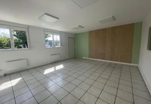 Location bureaux Le Vieil-Évreux - Proche autoroute N154 et gare d'Evreux