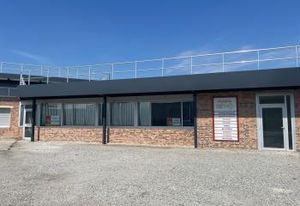 Location bureaux Pont-Audemer - Proche A13, environnement verdoyant