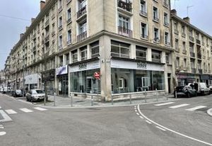 Local commercial à louer Rouen centre-ville - Angle de rue