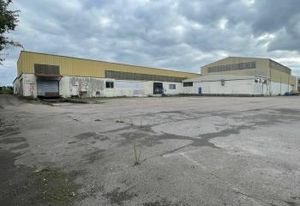 Location entrepôt Le Val-d'Hazey - Proximité A13