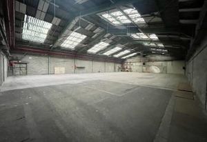 Entrepôt divisible à vendre Canteleu - Proximité Rouen et accès autoroutiers