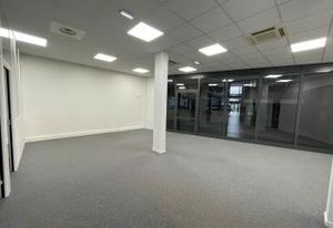Location bureaux Isneauville - Proche Rouen, A13, A28 et transports