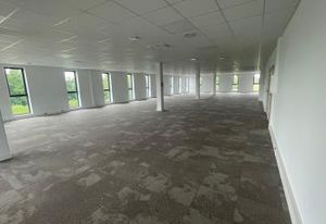 Bureaux neufs à vendre Val-de-Reuil - Gare et transports en commun