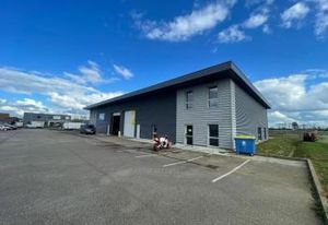 Local d'activité à louer Boos - Proximité A13 et aéroport