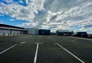 Vente ensemble commercial Boos - Proche aéroport Rouen