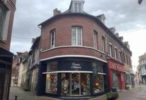 Vente local commercial Eu centre-ville rue piétonne
