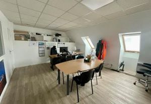 Location bureaux Le Mesnil-Esnard - Proche bus et centre commercial