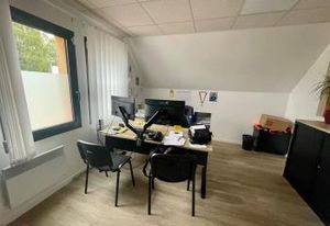 Location bureaux Le Mesnil-Esnard - Proche bus et centre commercial