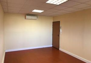 Location bureaux Beauvais - Proche aéroport et autoroute A16