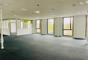 Vente bureaux Compiègne - Proche aéroports et autoroutes