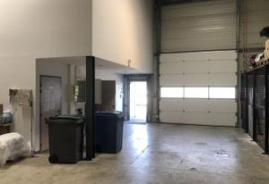 Location activité/entrepôt - 179 m²